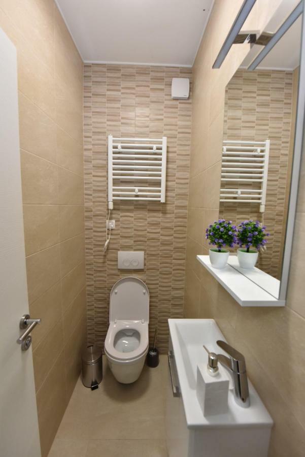 Family Apartments Podsolarsko شيبينيك المظهر الخارجي الصورة