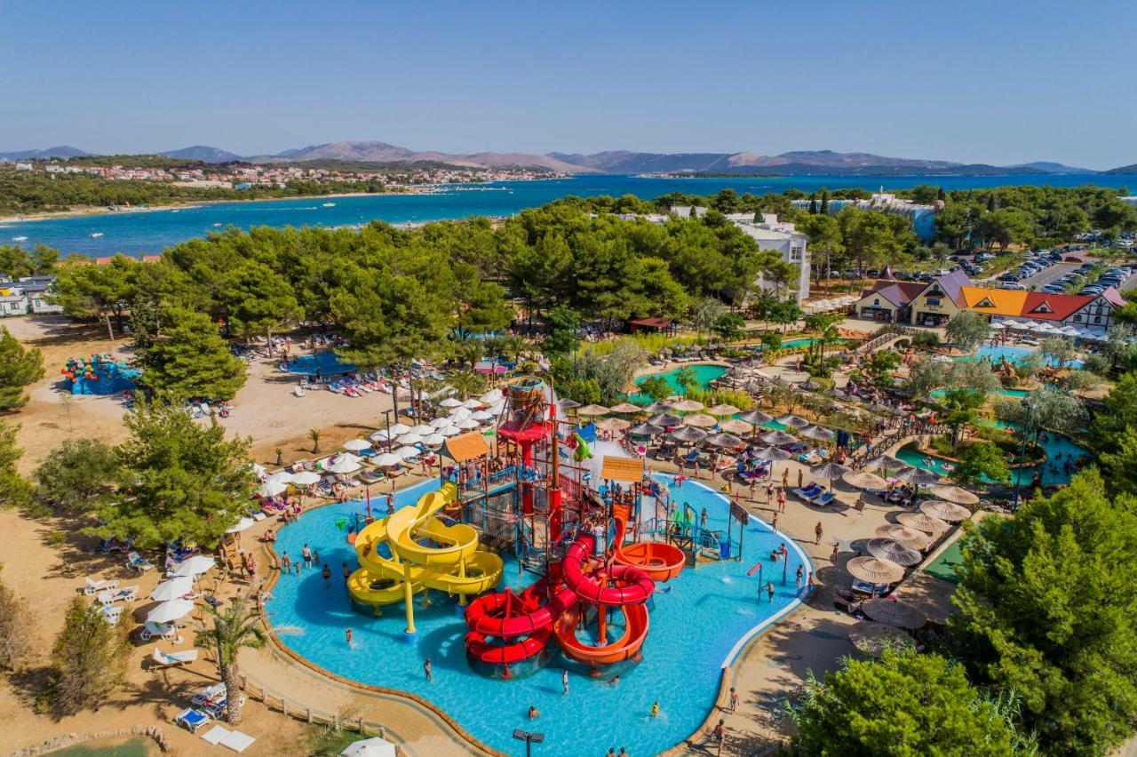Family Apartments Podsolarsko شيبينيك المظهر الخارجي الصورة